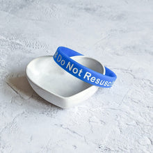 Load image into Gallery viewer, DNR - Do not resuscitate alert bracelet
